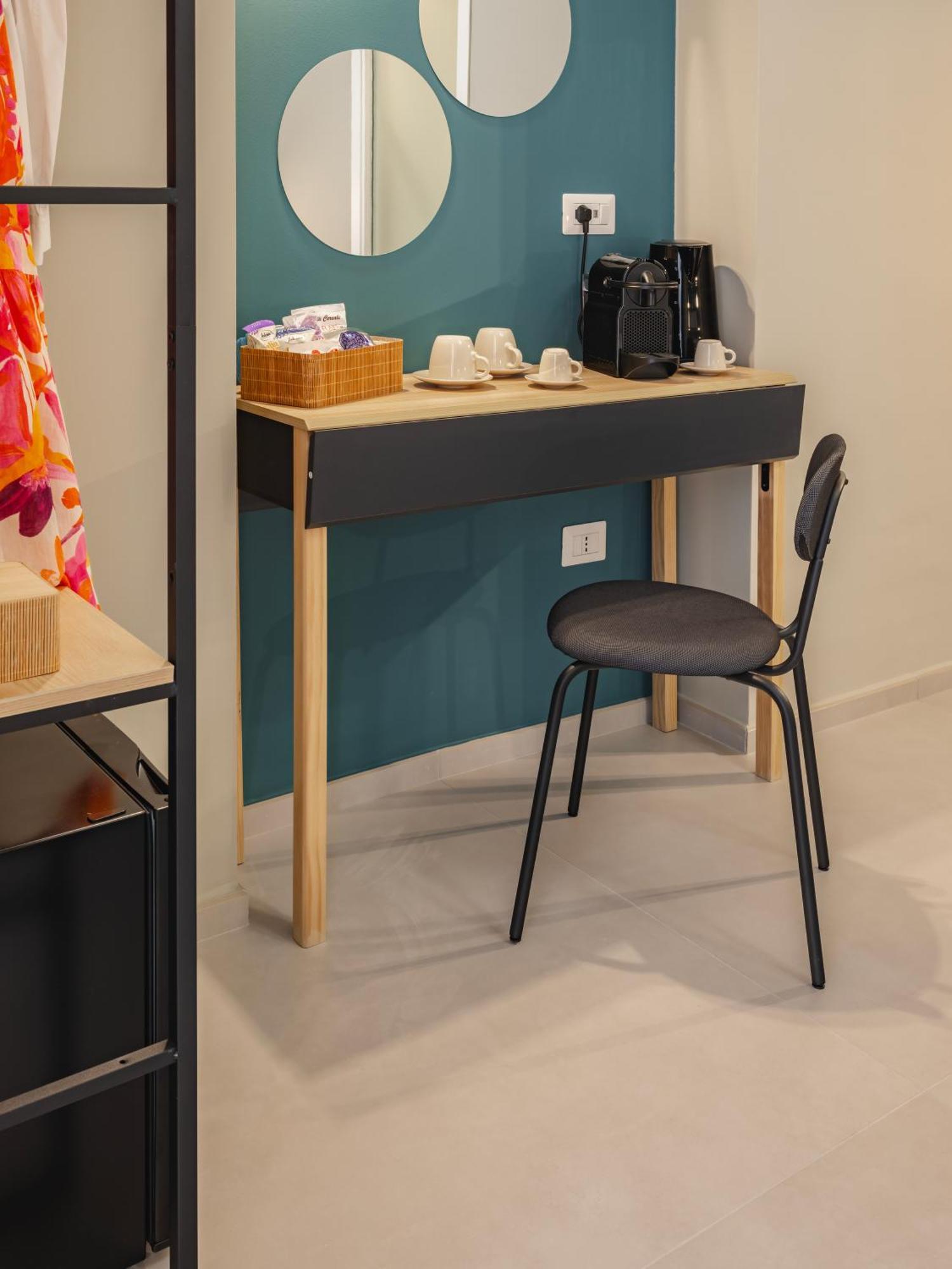 Almica24 Hotel Bari Ngoại thất bức ảnh