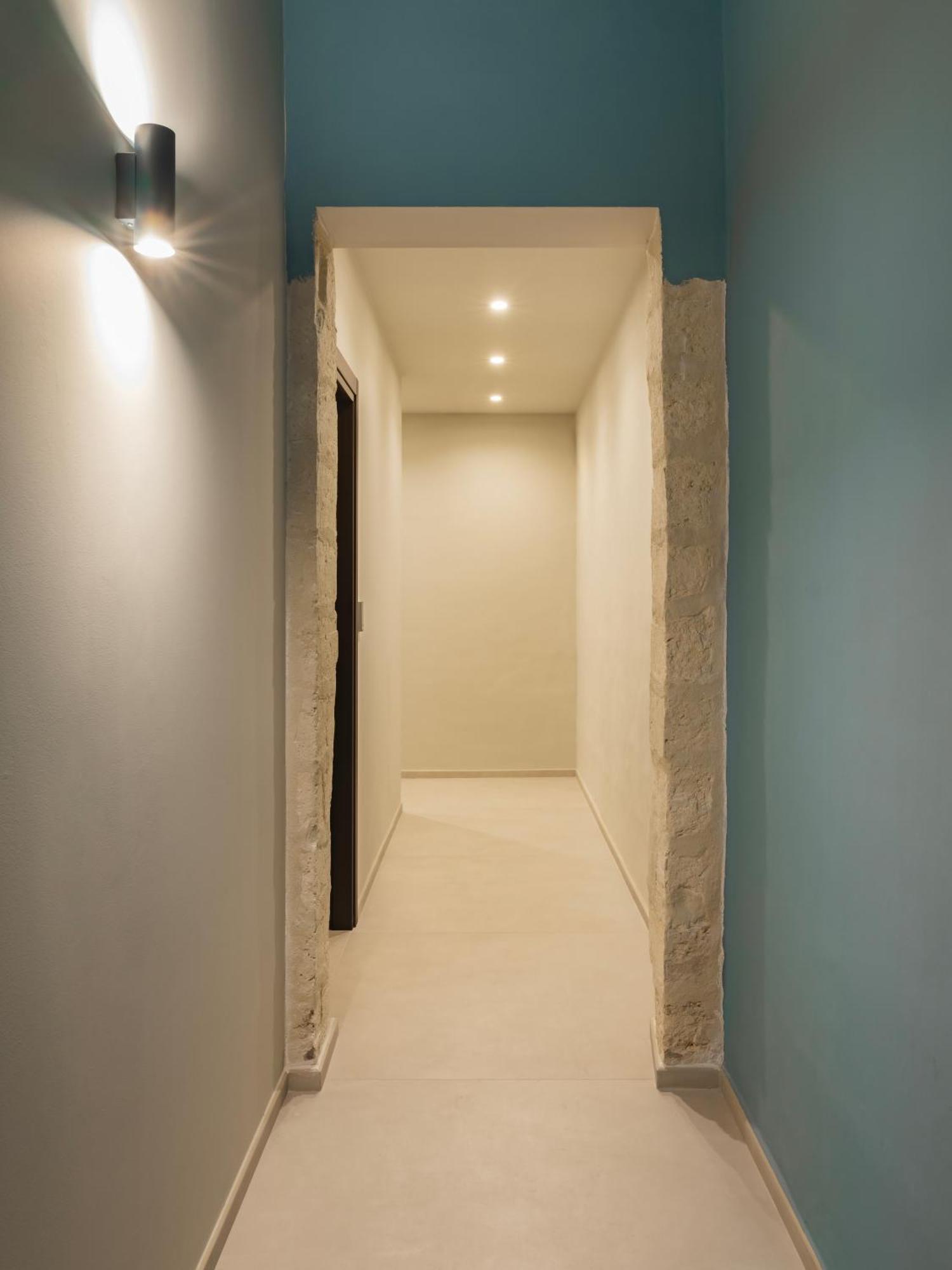 Almica24 Hotel Bari Ngoại thất bức ảnh