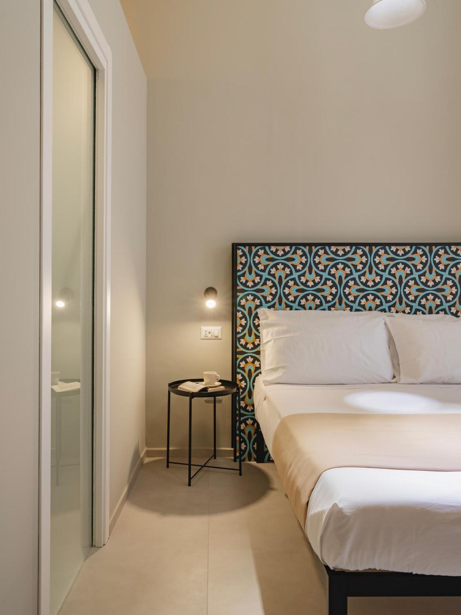 Almica24 Hotel Bari Ngoại thất bức ảnh