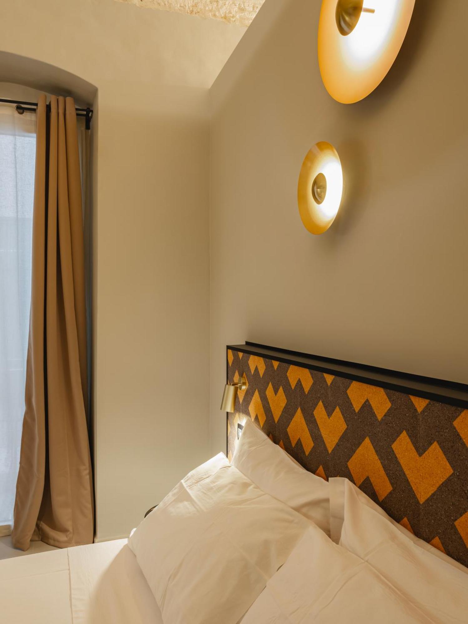 Almica24 Hotel Bari Ngoại thất bức ảnh