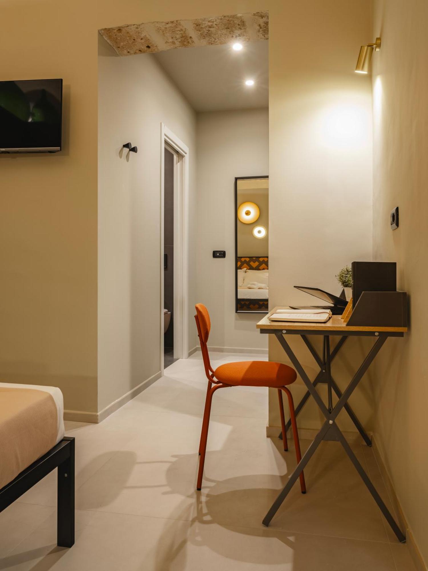 Almica24 Hotel Bari Ngoại thất bức ảnh