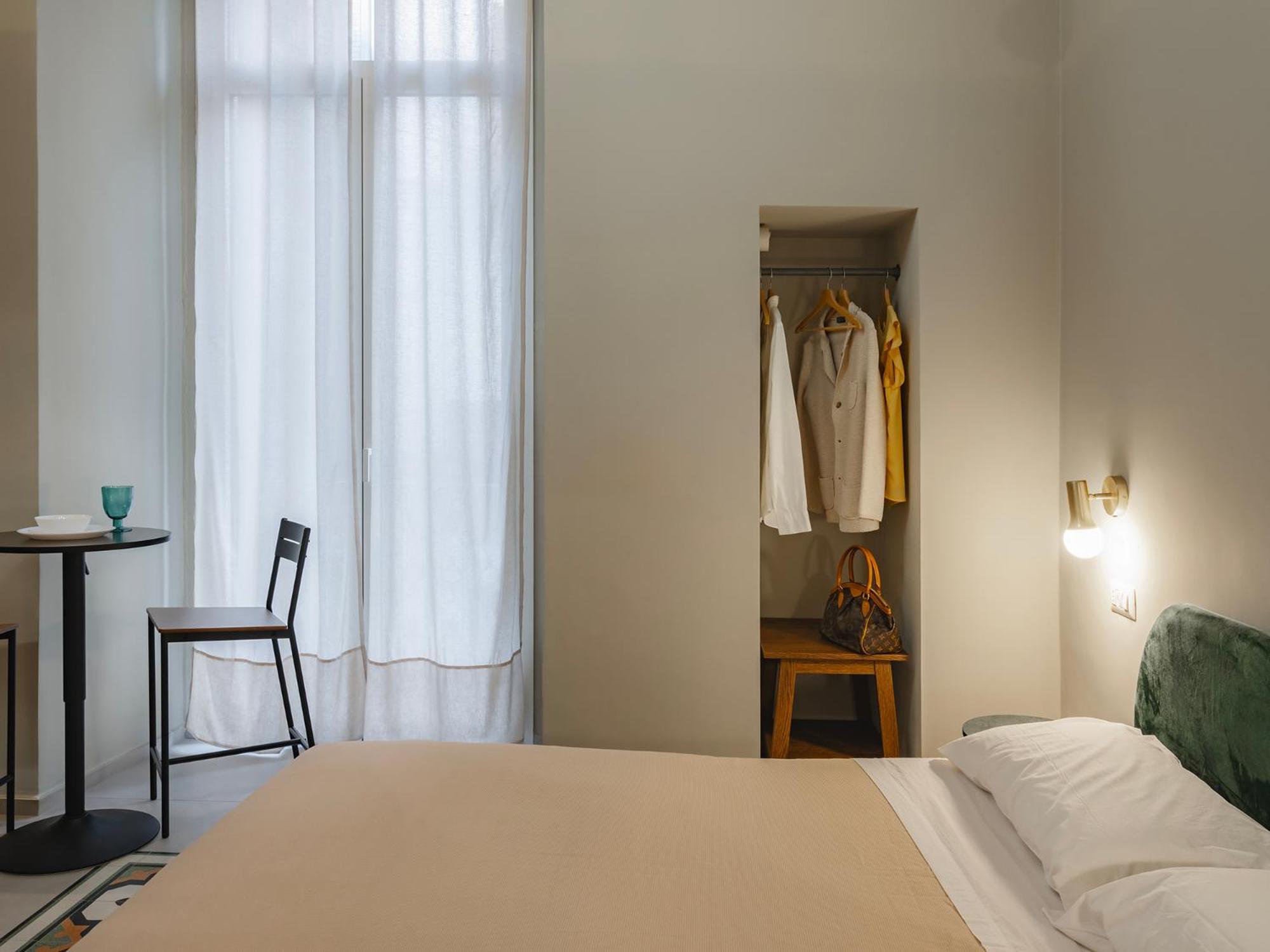 Almica24 Hotel Bari Ngoại thất bức ảnh