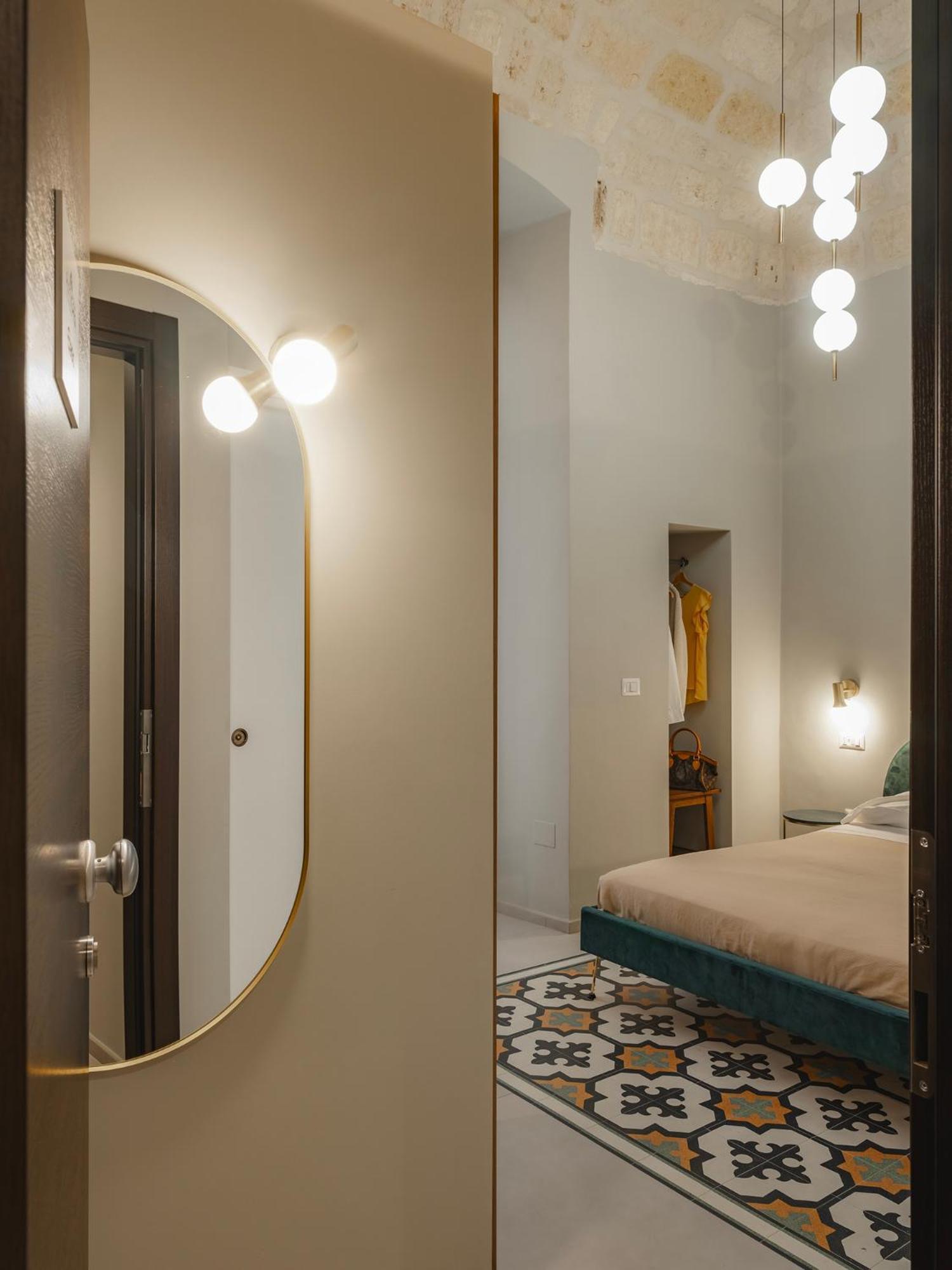 Almica24 Hotel Bari Ngoại thất bức ảnh