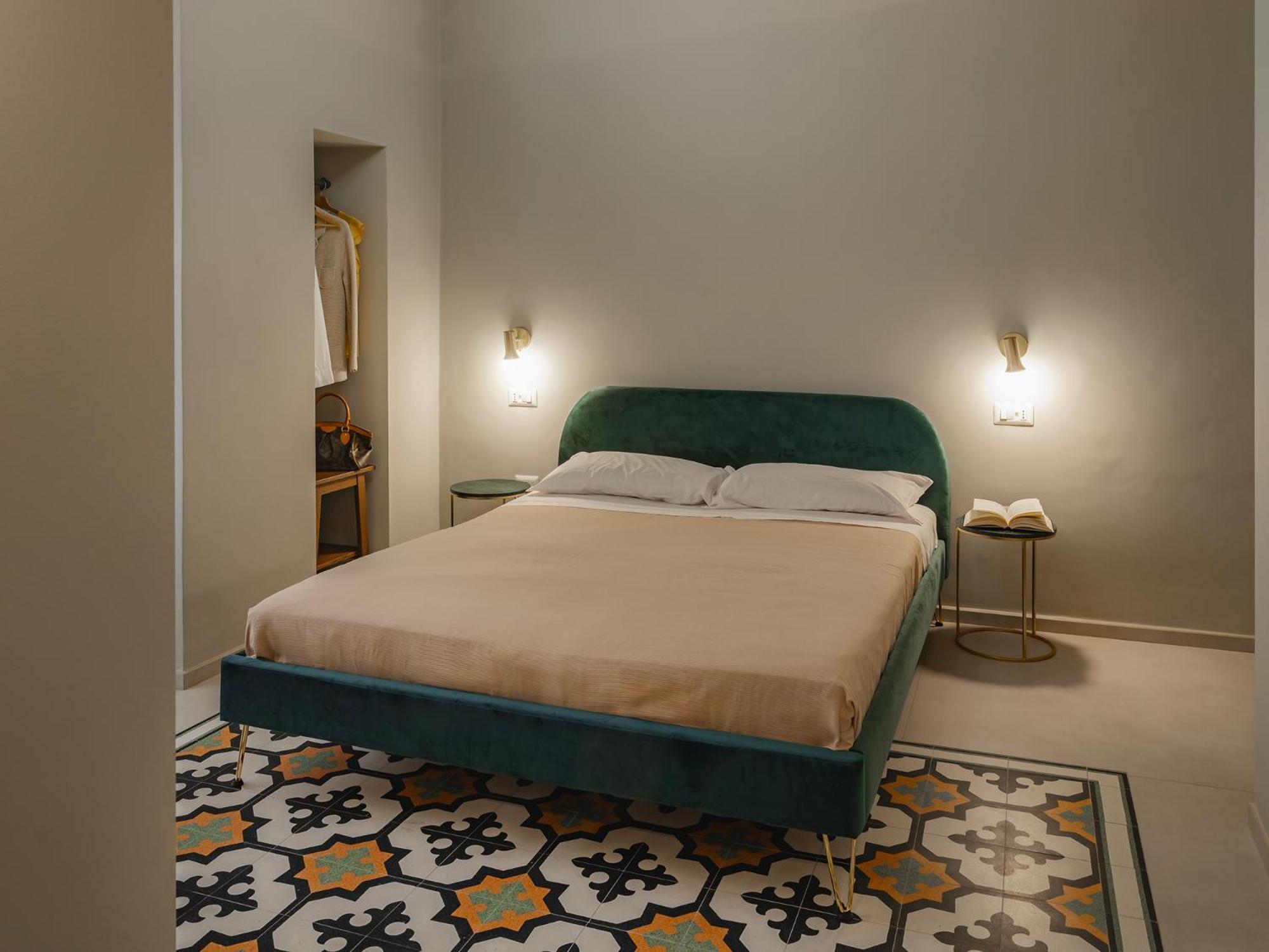 Almica24 Hotel Bari Ngoại thất bức ảnh