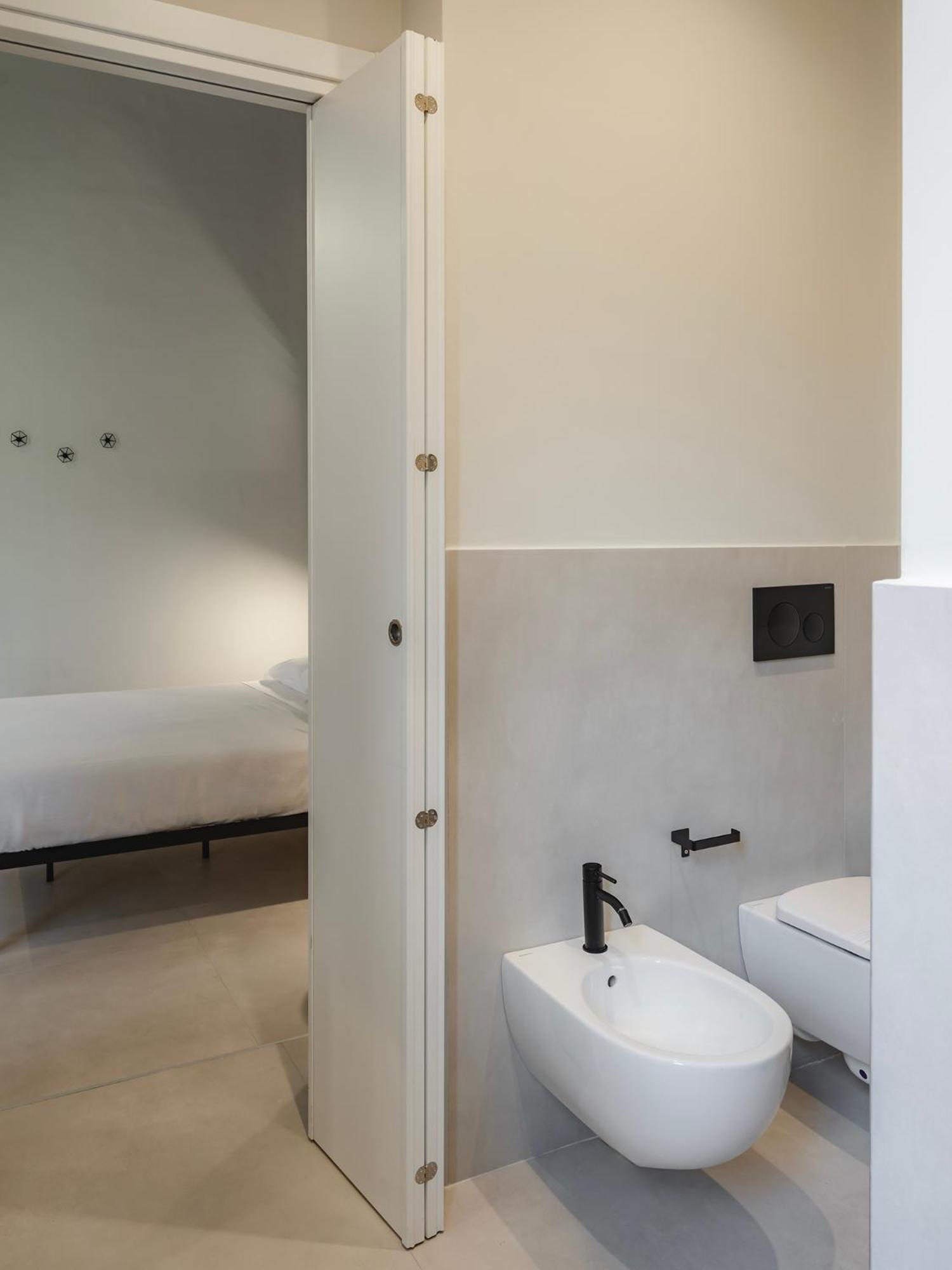 Almica24 Hotel Bari Ngoại thất bức ảnh