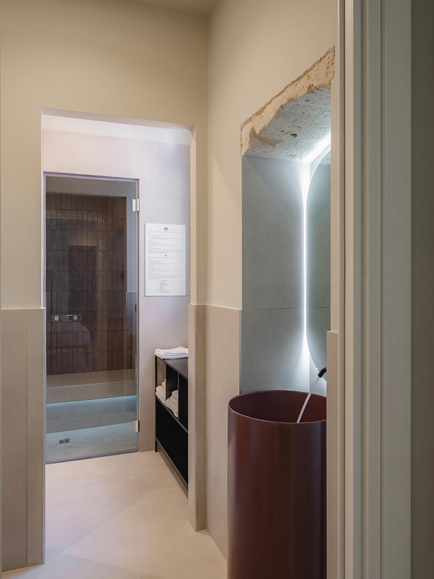 Almica24 Hotel Bari Ngoại thất bức ảnh